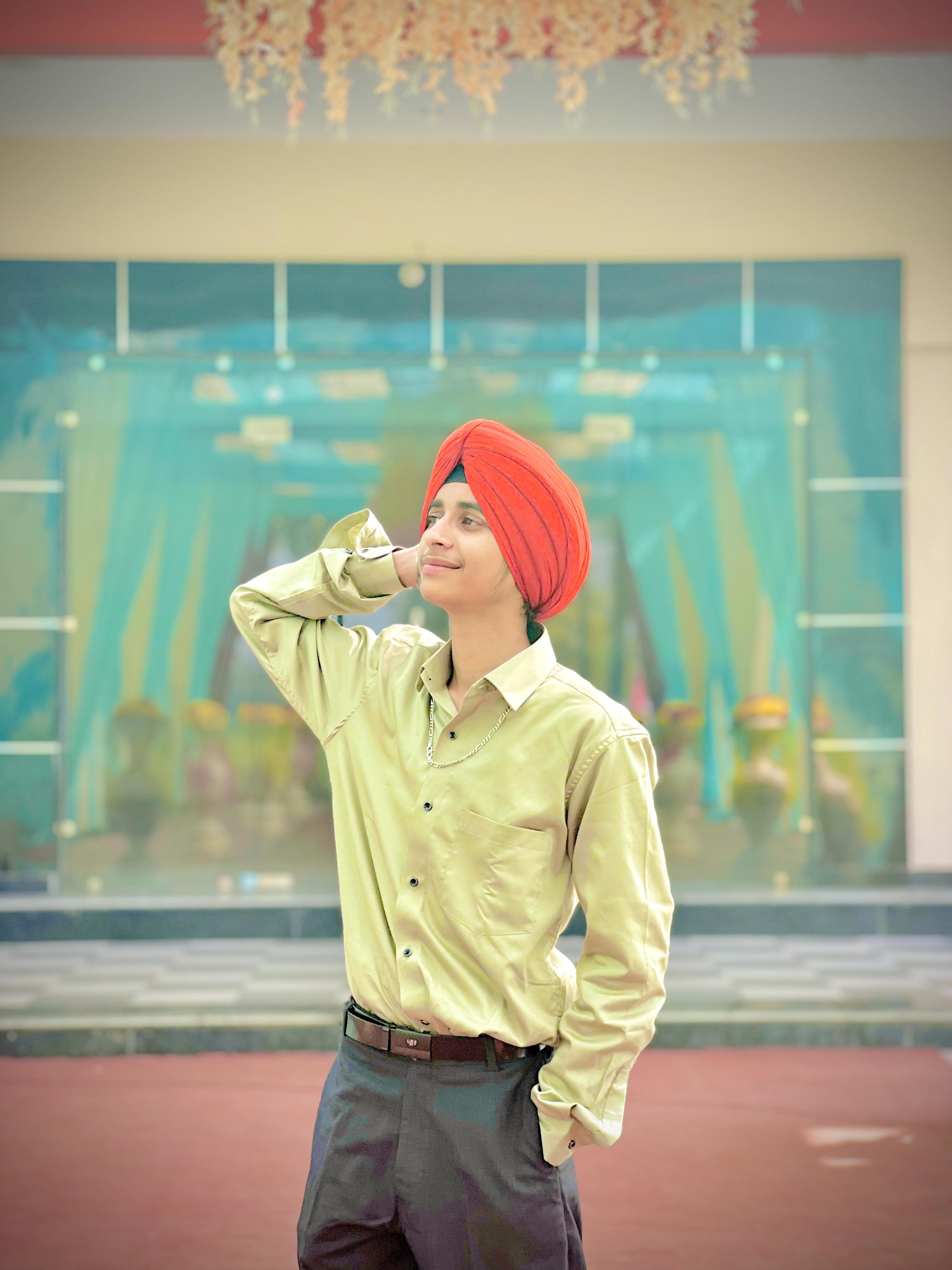 Portrait of Jashandeep Singh, Founder and CEO of Acazen